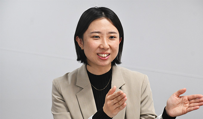 「A-1グランプリ」の当日の様子について語る小牧さん